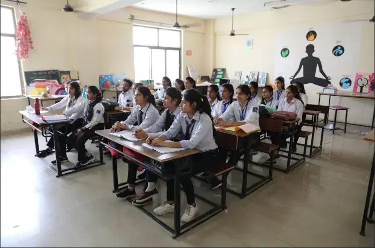 Sanskriti University Mathura Academic Building photo 23